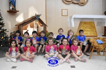 Alunos do Infantil 1, 2, 3 e 4 participam das Celebrações de Natal