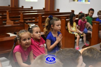 Alunos do Infantil 1, 2, 3 e 4 participam das Celebrações de Natal
