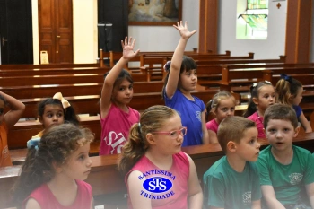 Alunos do Infantil 1, 2, 3 e 4 participam das Celebrações de Natal