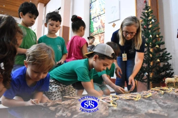 Alunos do Infantil 1, 2, 3 e 4 participam das Celebrações de Natal