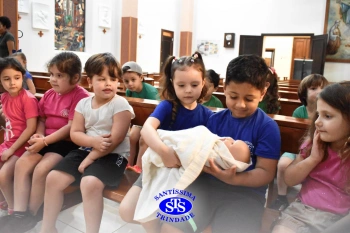 Alunos do Infantil 1, 2, 3 e 4 participam das Celebrações de Natal