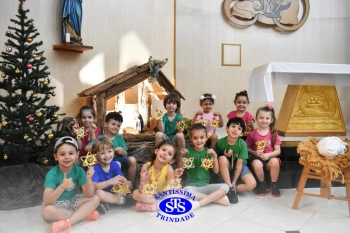 Alunos do Infantil 1, 2, 3 e 4 participam das Celebrações de Natal