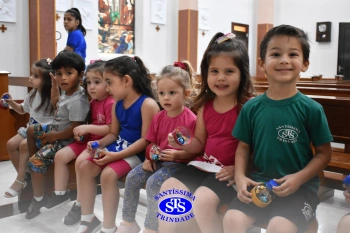 Alunos do Infantil 1, 2, 3 e 4 participam das Celebrações de Natal