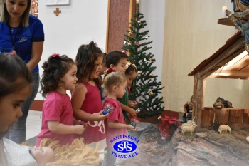 Alunos do Infantil 1, 2, 3 e 4 participam das Celebrações de Natal