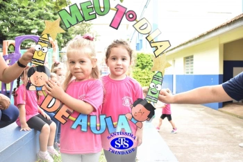 Brilho nos olhos e corações aquecidos | retorno do Infantil 1, 2 e 3 