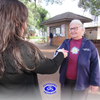 Alunos estimulam doação de sangue através de campanha na praça | Líder Voluntário