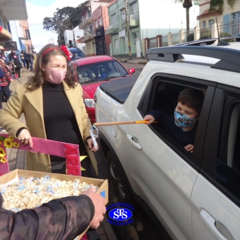 2º Drive Thru do Bem - famílias do 1º ao 3º ano 