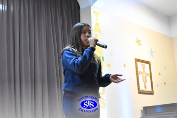 Lindas apresentações marcam o 22º Show de Talentos do Colégio Santíssima