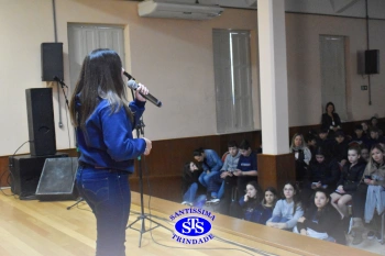 Lindas apresentações marcam o 22º Show de Talentos do Colégio Santíssima