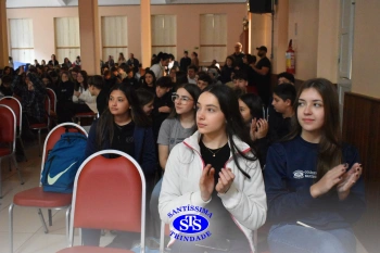 Lindas apresentações marcam o 22º Show de Talentos do Colégio Santíssima