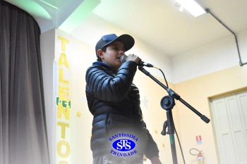 Lindas apresentações marcam o 22º Show de Talentos do Colégio Santíssima