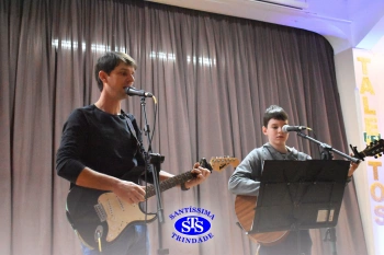 Lindas apresentações marcam o 22º Show de Talentos do Colégio Santíssima