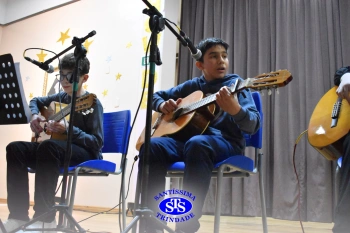 Lindas apresentações marcam o 22º Show de Talentos do Colégio Santíssima