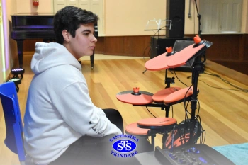 Lindas apresentações marcam o 22º Show de Talentos do Colégio Santíssima