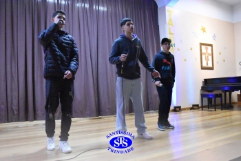 Lindas apresentações marcam o 22º Show de Talentos do Colégio Santíssima