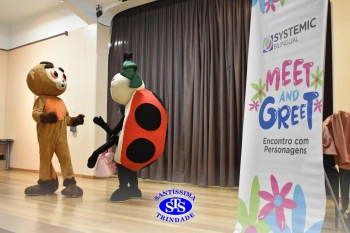 Meet and Greet com personagens da Systemic Bilingual