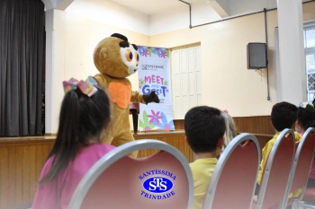 Meet and Greet com personagens da Systemic Bilingual