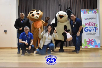 Meet and Greet com personagens da Systemic Bilingual
