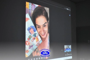 Alunos participam do Projeto Autor Presente com a escritora Renata Fernandes