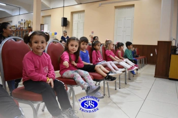 Pais criam coreografias para apresentar aos filhos | Inf. 3