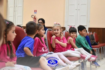 Pais criam coreografias para apresentar aos filhos | Inf. 3