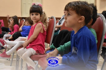 Pais criam coreografias para apresentar aos filhos | Inf. 3