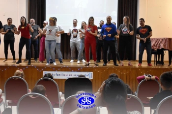 Pais criam coreografias para apresentar aos filhos | Inf. 3