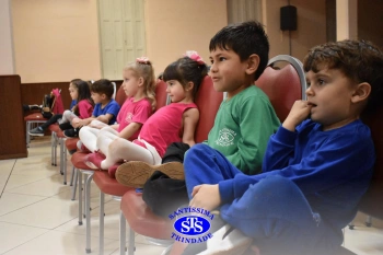 Pais criam coreografias para apresentar aos filhos | Inf. 3