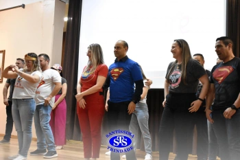Pais criam coreografias para apresentar aos filhos | Inf. 3