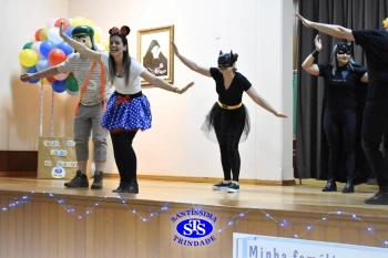 Pais criam coreografias para apresentar aos filhos | Inf. 3