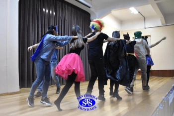Pais criam coreografias para apresentar aos filhos | Inf. 3