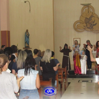 Celebração Natalina com os Profissionais do Colégio 