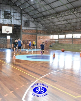 Equipes esportivas iniciam treinos de forma intensa e com determinação