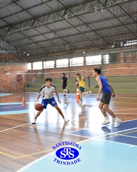 Equipes esportivas iniciam treinos de forma intensa e com determinação
