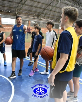 Equipes esportivas iniciam treinos de forma intensa e com determinação
