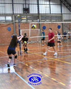 Equipes esportivas iniciam treinos de forma intensa e com determinação