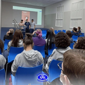 Revistas temáticas são produzidas pelos alunos do Novo Ensino Médio