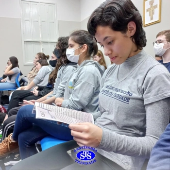 Revistas temáticas são produzidas pelos alunos do Novo Ensino Médio