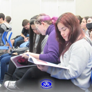 Revistas temáticas são produzidas pelos alunos do Novo Ensino Médio