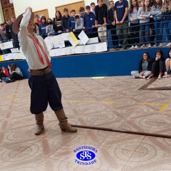 Invernadas artísticas do CTG Querência da Serra encantam com suas apresentações 