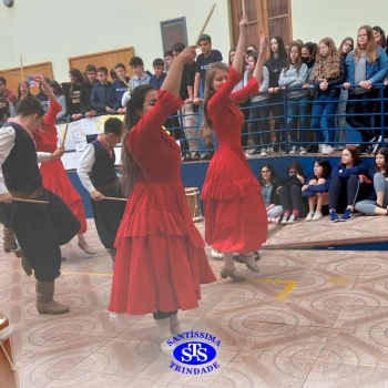 Invernadas artísticas do CTG Querência da Serra encantam com suas apresentações 