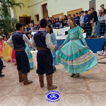 Invernadas artísticas do CTG Querência da Serra encantam com suas apresentações 