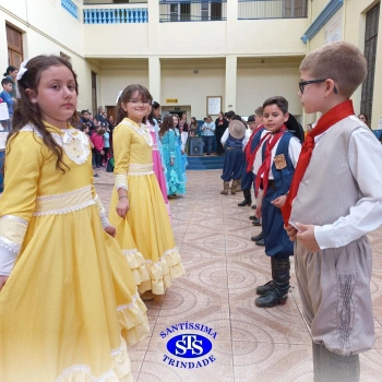 Invernadas artísticas do CTG Querência da Serra encantam com suas apresentações 