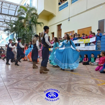 Invernadas artísticas do CTG Querência da Serra encantam com suas apresentações 