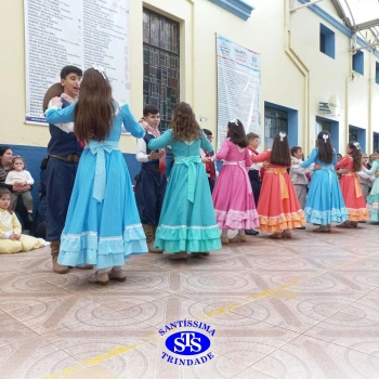 Invernadas artísticas do CTG Querência da Serra encantam com suas apresentações 