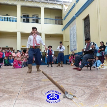 Invernadas artísticas do CTG Querência da Serra encantam com suas apresentações 