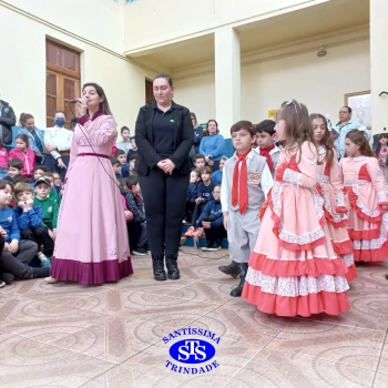 Invernadas artísticas do CTG Querência da Serra encantam com suas apresentações 