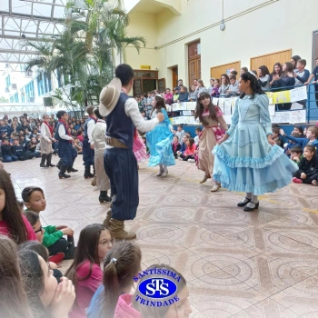 Invernadas artísticas do CTG Querência da Serra encantam com suas apresentações 
