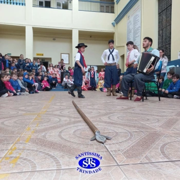 Invernadas artísticas do CTG Querência da Serra encantam com suas apresentações 
