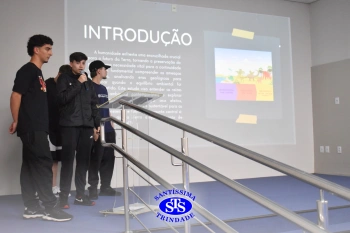 Seminário de Iniciação a Pesquisa desenvolve o senso crítico e a oratória | Ensino Médio
